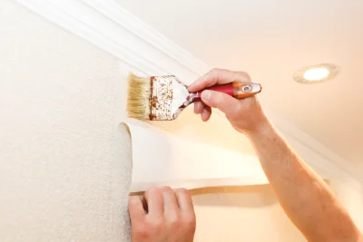 Pose de papier peint au Bec-Thomas — revêtements muraux et toiles de verre